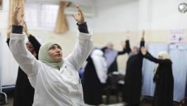 حلقة نقاش لبحث أوضاع النساء المصابات بسرطان الثدي في قطاع غزة