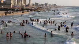 الصليب الأحمر يحذر من تزايد ضخ المياه العادمة لبحر قطاع غزة.jpg