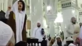 طفل يلقي خطبة