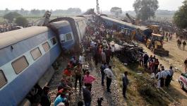 مصرع 50 قتيلا على الأقل إثر حادث قطار بالهند