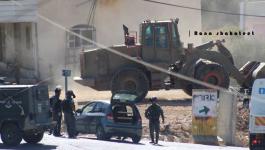 الاحتلال يجرّف أراضٍ في منطقة خرسا بالخليل