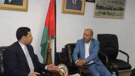 أبو هولي يُطلع السفير الأردني لدى فلسطين على آخر التطورات السياسية