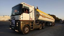 دخول 10 شاحنات محملة بالوقود القطري إلى غزة