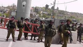 قوات الاحتلال تنصب بوابة حديدية في بيت لحم.jpg