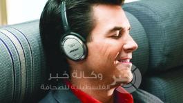 الاستماع الى الموسيقى