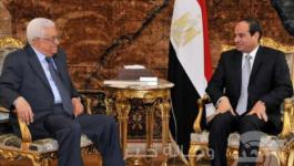 الرئيس الفلسطيني محمود عباس ونظيره المصري عبد الفتاح السيسي 