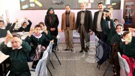 توزيع الحليب في مدارس غزة 