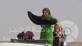 نساء سوريات يخلعن العباءات 