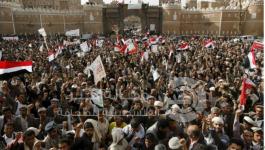 أتباع الحركة الحوثية يتظاهرون قبل يوم واحد من عقد اجتماعات جنيف ضد غارات التحالف الذي تقوده السعودية على اليمن