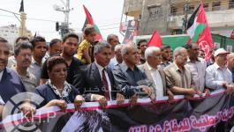 وقفة مع -خالدة-جرار-مطالبة-فصائل-انهاء-الانقسام-تفعيل-التشريعي-بحر-المجلاوي (18)