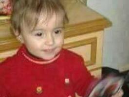 بعد وفاتها.. عائلة تروي تفاصيل معاناة طفلتها في إحدى مستشفيات غزة!