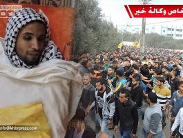 بالصور: وسط حالة من الغضب.. جماهير غفيرة تشيع جثمان الشهيد أبو سعدة إلى مثواه الأخير