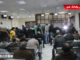 بالفيديو والصور: وكالة خبر ترصد إقبال المواطنين بغزّة على التسجيل للسفر