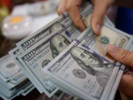صحيفة عبرية تكشف تطورات جديدة بشأن آلية صرف المنحة القطرية في غزّة