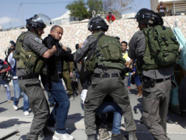 بيت لحم: قوات الاحتلال تعتقل 4 عمال بينهم 3 أشقاء من بلدة الخضر