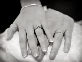 بالفيديو: وصية للأزواج بحسن العشرة.jpg