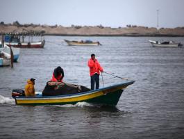 الاحتلال يُعلن زيادة مساحة الصيد في بحر قطاع غزّة