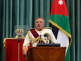 ملك الأردن يُؤكّد على ضرورة إقامة دولة فلسطينية تعيش بأمن وسلام
