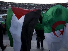 جزائريون يُترجمون حبهم لفلسطين بالكتابة عن أسراها وقضاياها العادلة