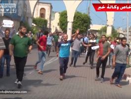 بالفيديو: أصحاب البسطات في غزّة يعتصمون رفضاً لإزالة مصدر رزقهم