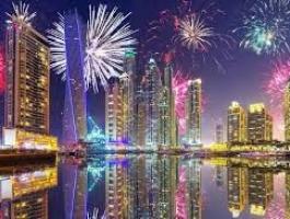 بالفيديو: الإمارات فعاليات مبهرة بمناسبة 