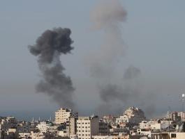 العبري يزعم.. لهذا السبب لن يتطور التصعيد في غزّة لحرب شاملة!