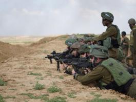 إصابة جندي إسرائيلي جراء إلقاء قنبلة باتجاه قوة للجيش شرق قطاع غزة
