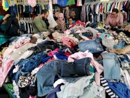 الاقتصاد بغزة تسمح بإدخال الملابس المستخدمة وفق الإجراءات الوقائية