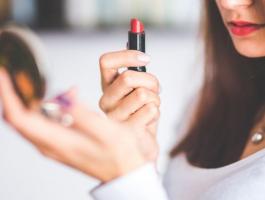 شاهدي: اليكِ 