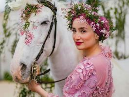 البلوجرا أميرة ريا تقدم لـ