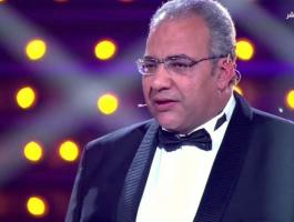 انهيار وبكاء بيومي فؤاد في جنازة والده