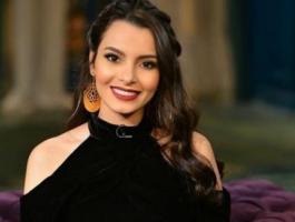 شاهدوا: كارمن سليمان تشوق جمهورها لأغنيتها الجديدة بهذه الصورة