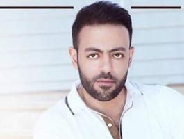 تامر عاشور يعلن مفاجأة لجمهوره في عيد الحب: «بقول عادي»