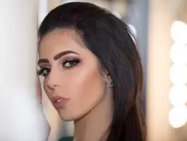 فيديو .. اعلان فدوى سلام يشعل مواقع سلطنة عمان