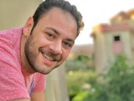 شاهدوا: محمد على رزق يعلن خطوبته: 