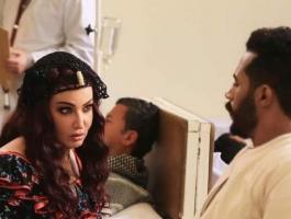 سمية الخشاب لـ محمد رمضان : بالراحة ع الملبن