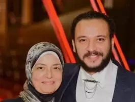 أحمد خالد صالح ينعى والدته.. رحلت عني من كنت أكرم من أجلها