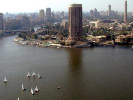 بالفيديو | مشهد لمشاجرة دامية بين طالبتين في مدرسة بمصر