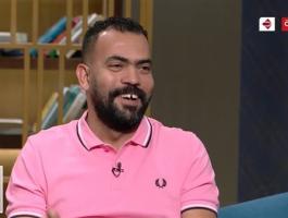 خالد عليش : بحب تفاهة علي ربيع وشعره