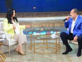 خالد الصاوي يفزع منى الشاذلي و تصفه بالجنون