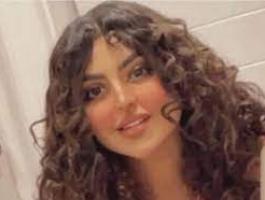 صور نجلاء عبدالعزيز في لندن