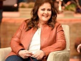 دلال عبد العزيز تتخلى عن أجهزة التنفس الصناعي قريباً