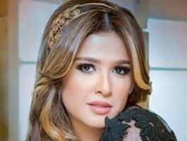 ياسمين عبد العزيز