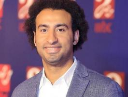 صور: علي ربيع وعروسه الجديدة من عقد قرانهما