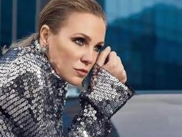 شيرين رضا ترصد مكافأة مالية للإرشاد عن كلب تائه