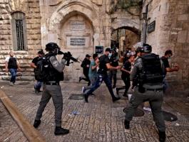 شاهد: الإعلام العبري ينشر فيديو يوثّق عملية الطعن في القدس المحتلة