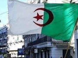 الجزائر: طالبة جامعية تضع خطة 