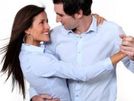 من هي المرأة التي تبقى في قلب الرجل ؟