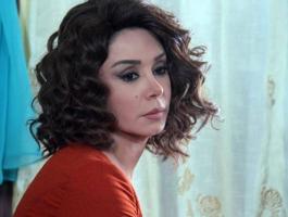 كاريس بشار تفـ ـاجئ المذيعة بردها على تصريح سوزان نجم الدين