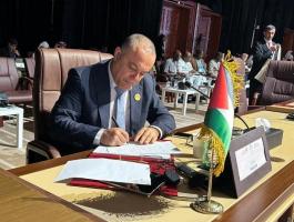 وزير الثقافة عاطف أبو سيف